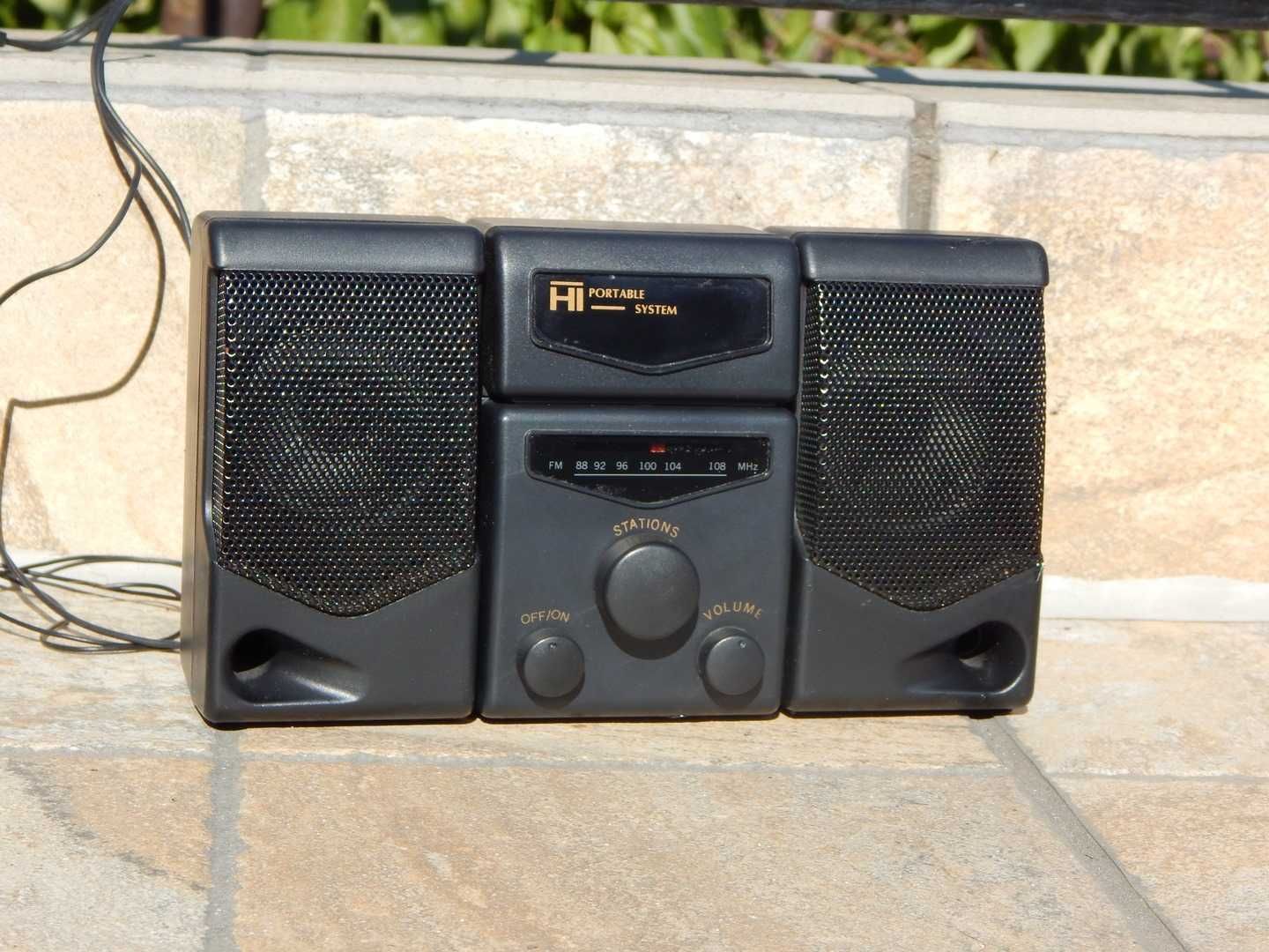 Radio portabil FM cu boxe mobile cu baterii
