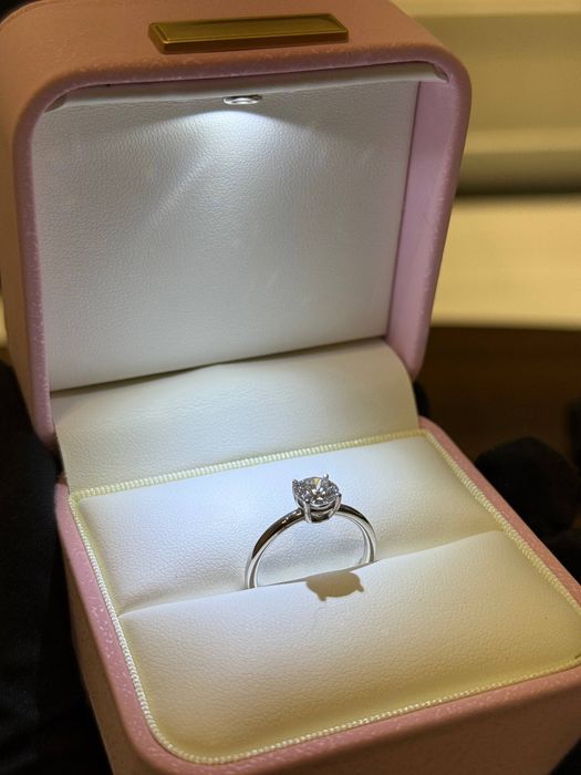 NEW Кольцо с бриллиантом 1,04ct