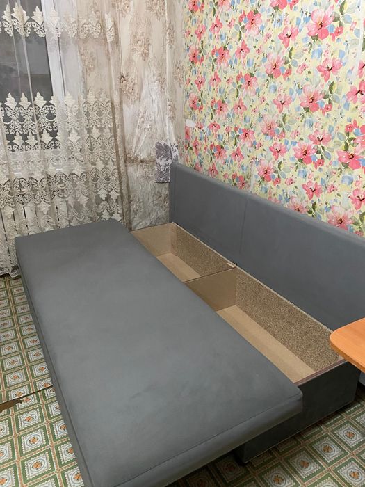 Диван продам хороший состояние