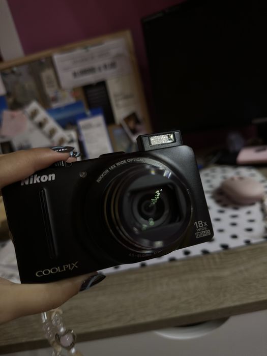 Nikon Coolpix S9300