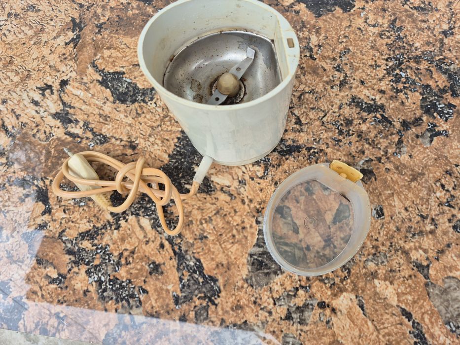 Vand Rijnita cafea veche made in Romania fabricata 1988,ElectroArgeş