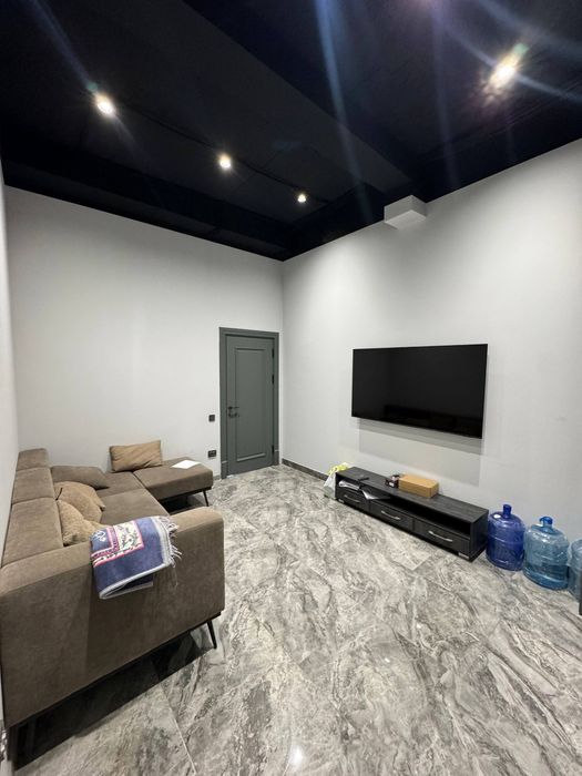 Срочно Сдаётся нежилое помещение офис 2-комн Малика Ресторан ХХХ