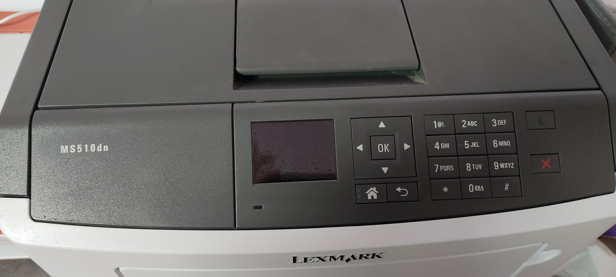 Продавам лазерен принтер
