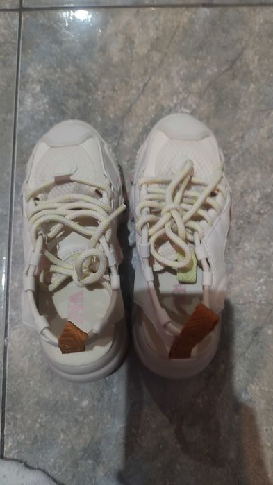 Обувки Зара за момиче