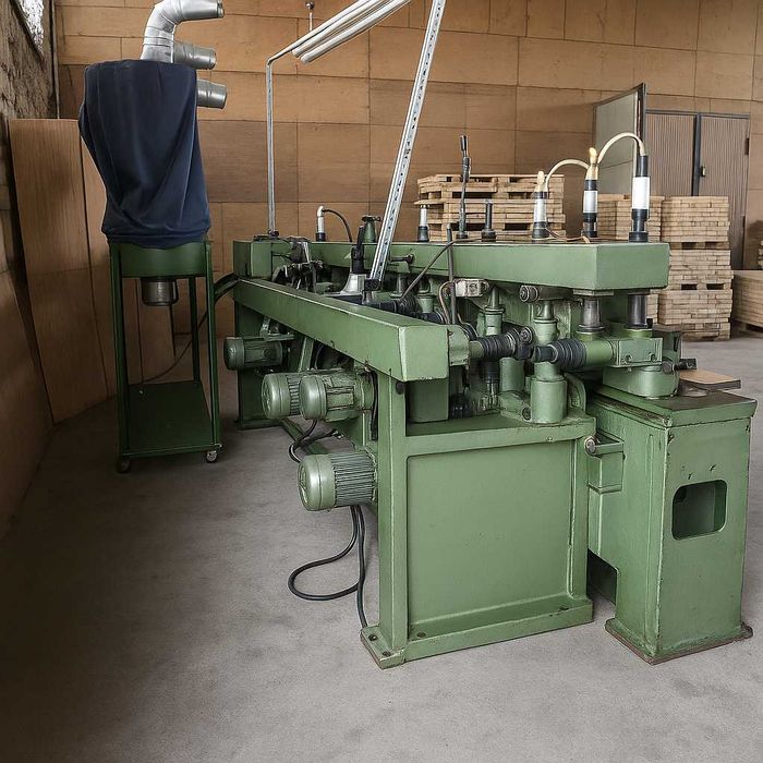 Masina de rindeluit si profilat in 4 fete