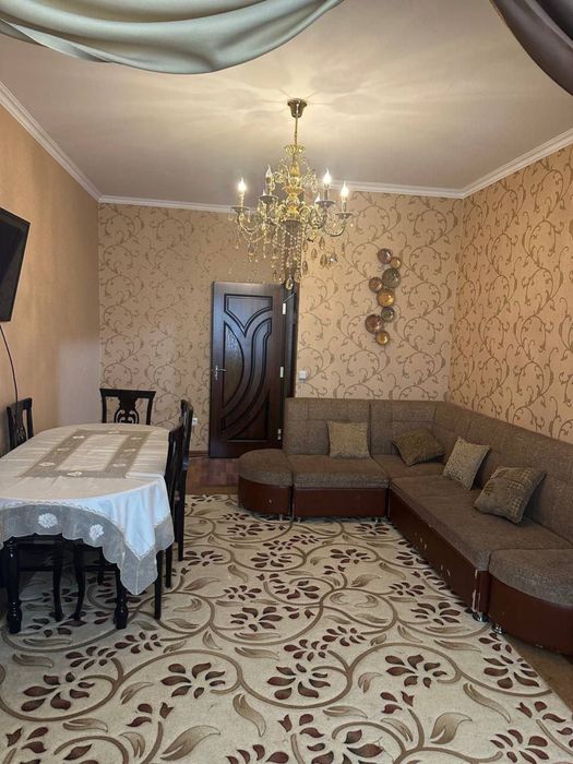 Карасу6 сдается квартира 2/4/4 полный обстановкой