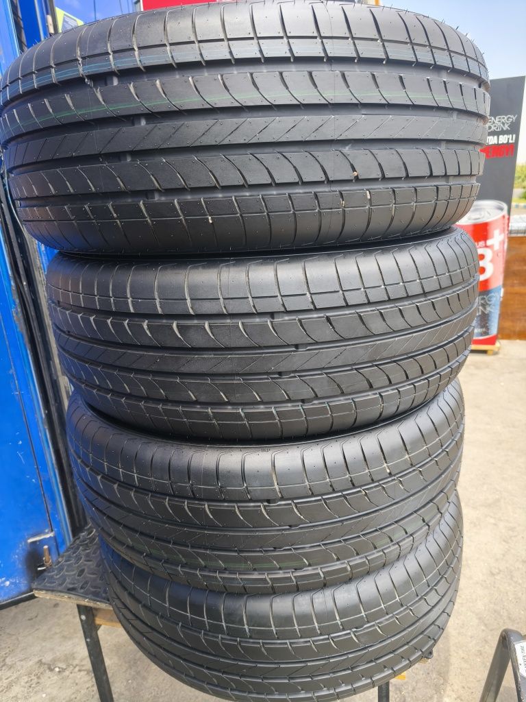 215-60-R16 bars200