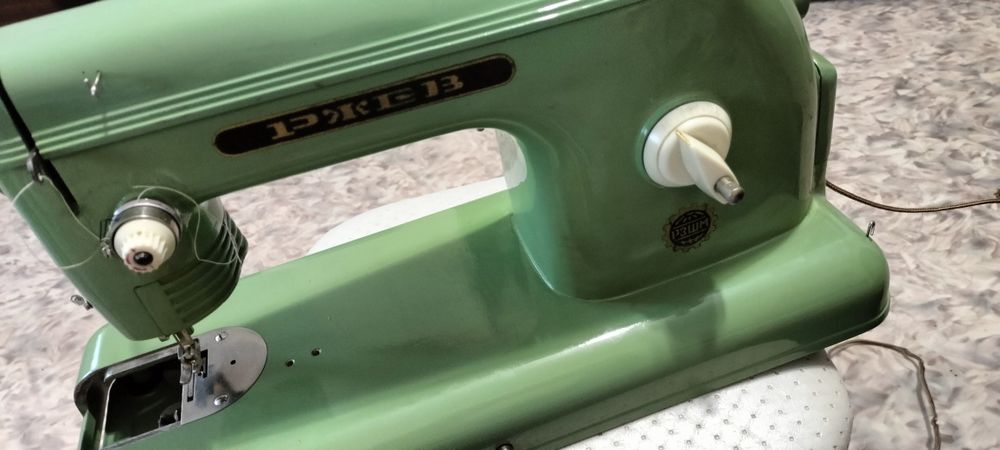 Электрическая Швейная машинка