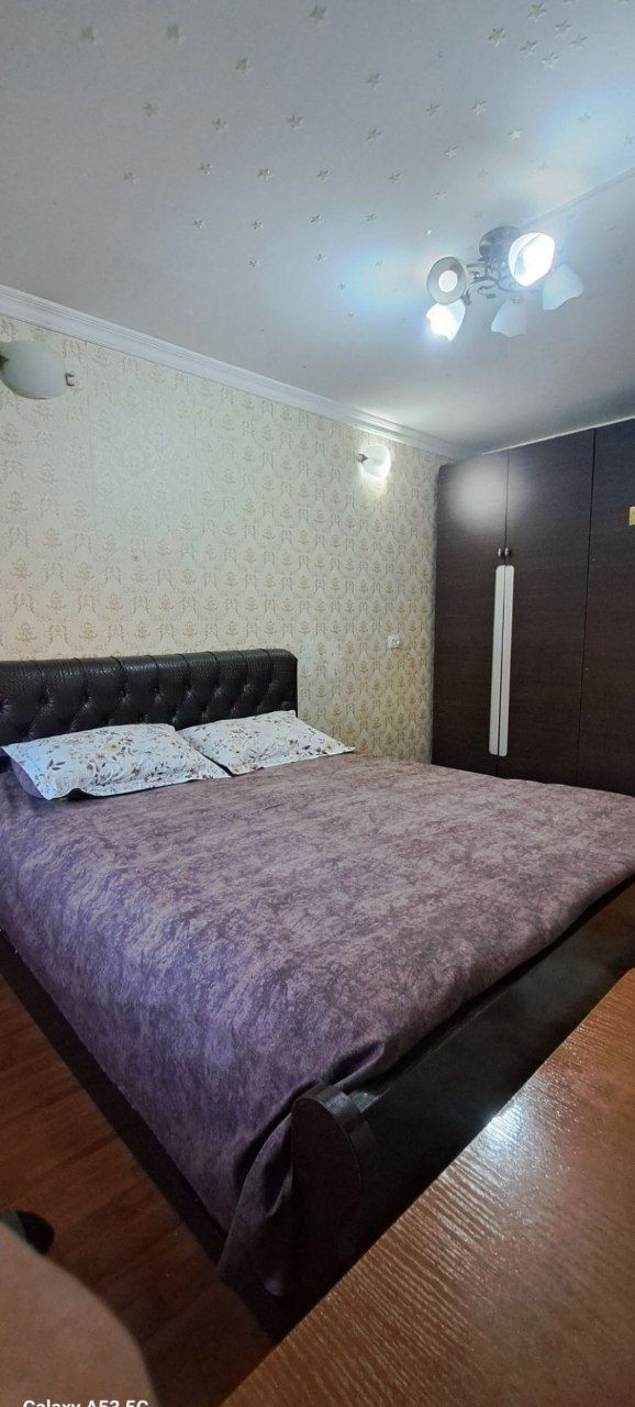 Срочно 1 ком чистая квартира возле метро Мирзо Улугбек