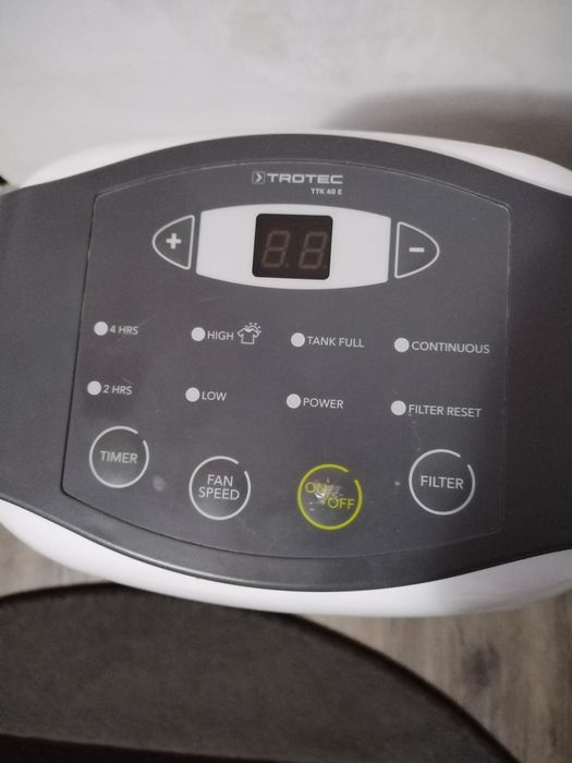 Vând sau schimb dezumidificator semi profesional Trotec