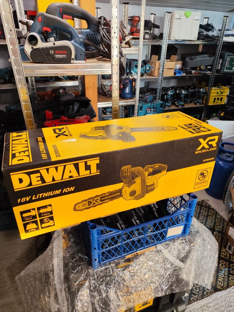 Акумулаторен трион Девалт DeWALT DCM565