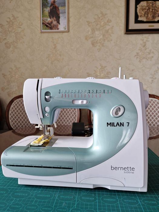Продам швейную машину