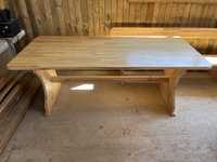 Комплект дървена маса с две пейки