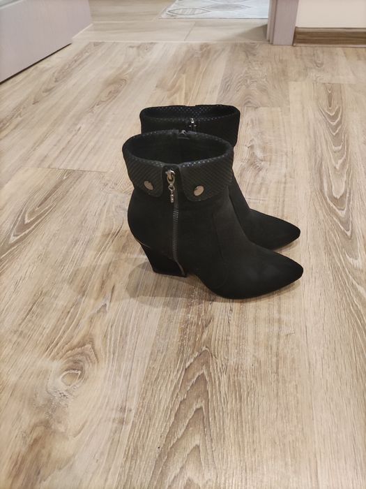 Боти Laura Biagiotti