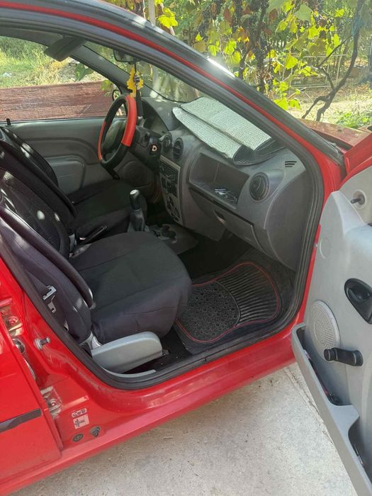 Vând DACIA Logan 1.4 MPI