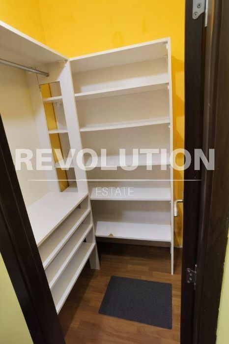 Дава се под наем Двустаен апартамент в Варна, Възраждане 1 - 50 кв.м за 350 € - Снимка #5