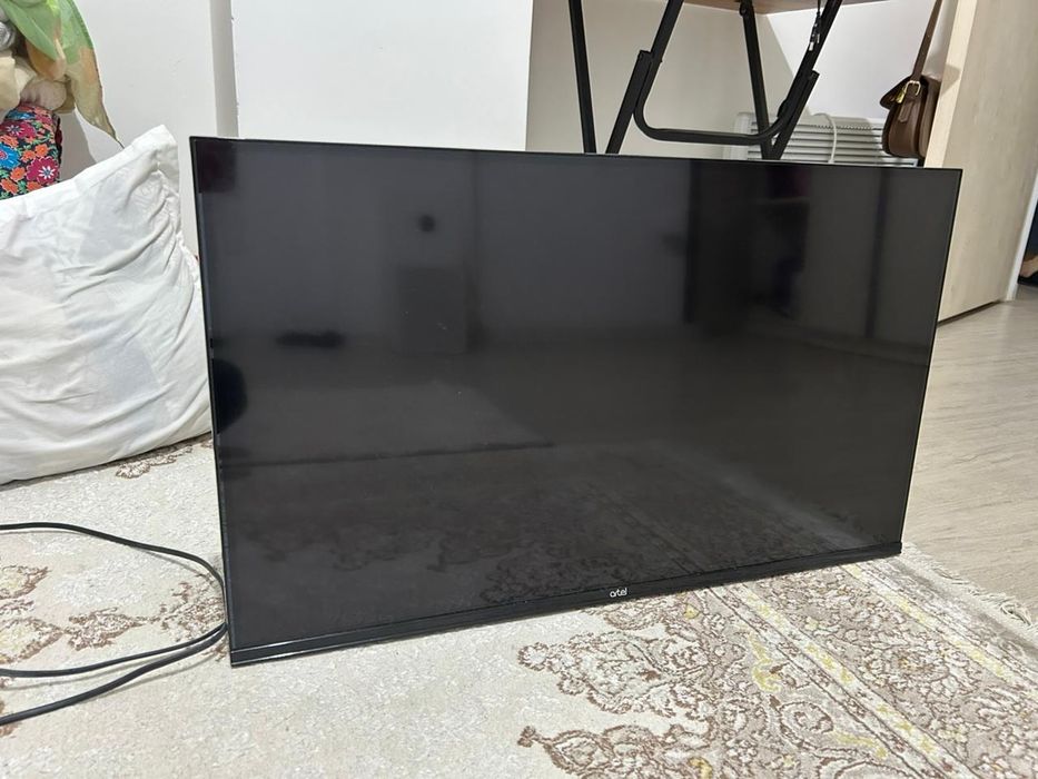Продам телевизор artel smart tv