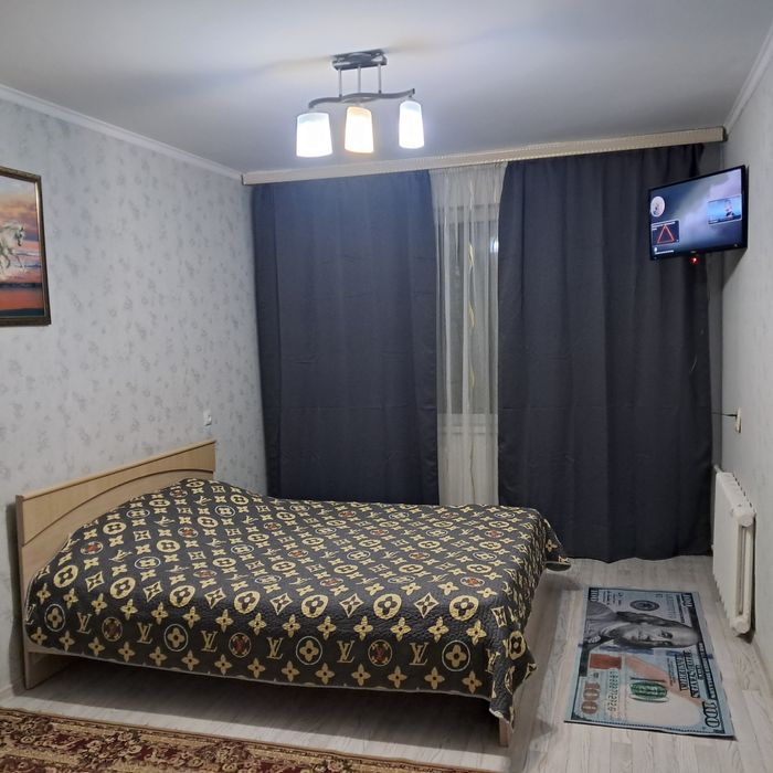 Сдам 1 комн. Район Сазда БЦ Мир посуточно по часам