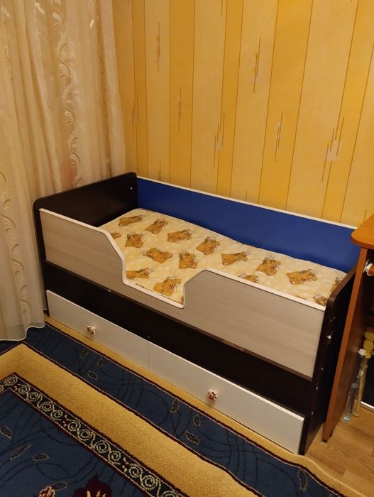 Продам детскую кроватку.