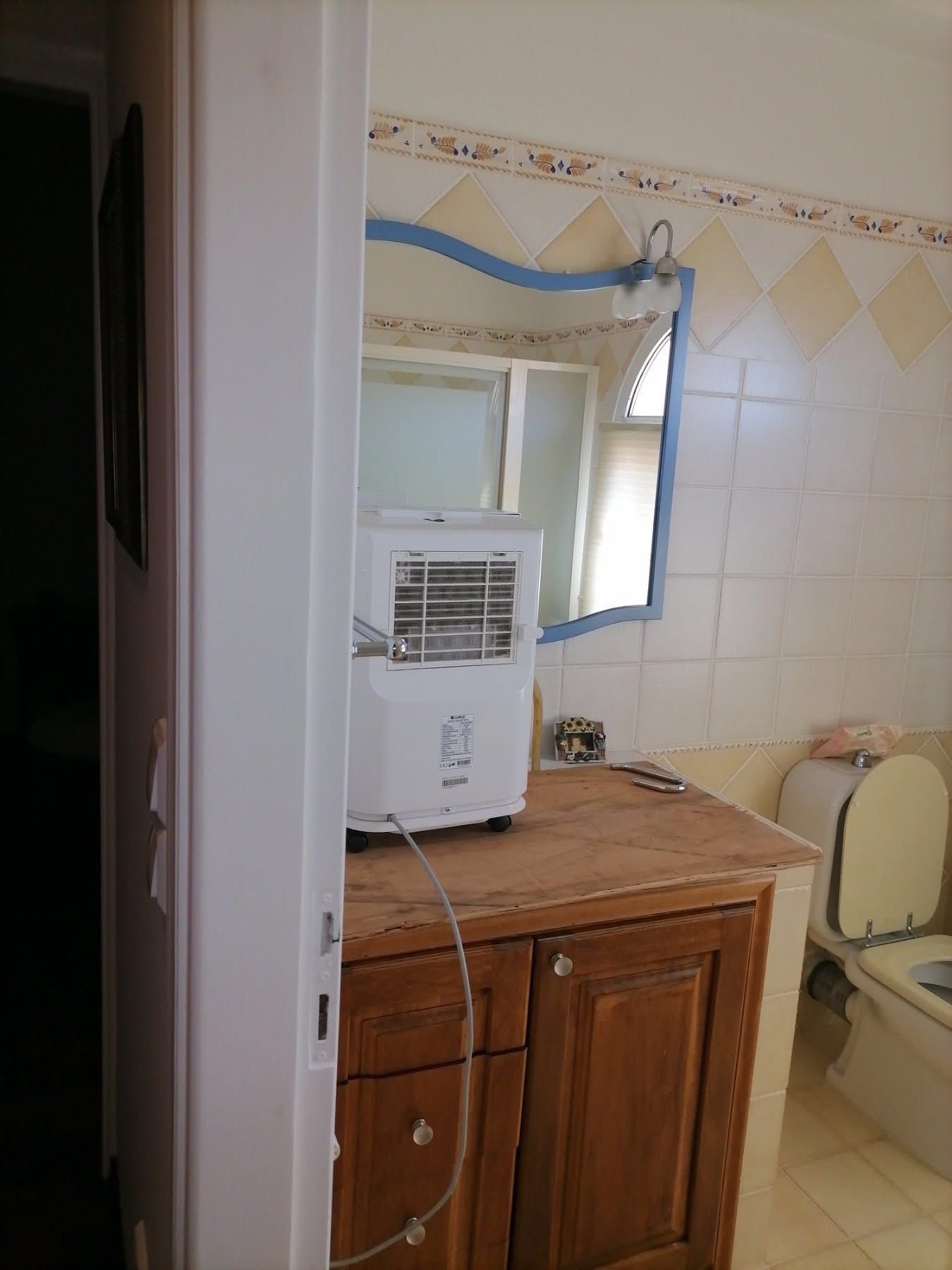 Уникална къща с огромен двор в Неаполи, Гърция