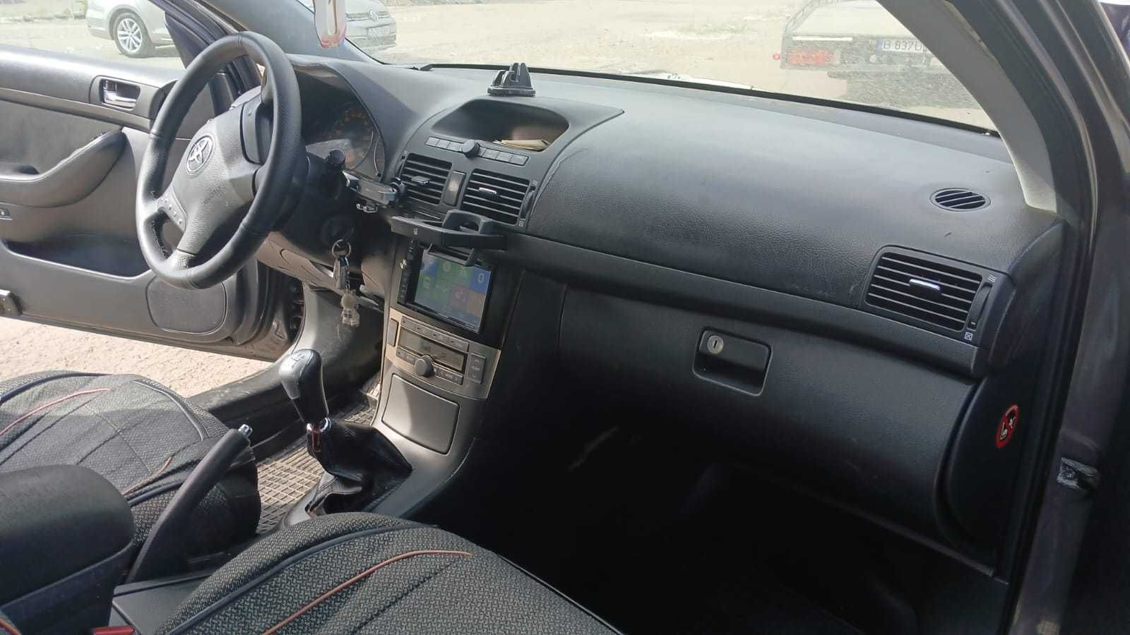 Dezmembrez Toyota Avensis 2.0 Diesel Din 2008-1CD-FTV