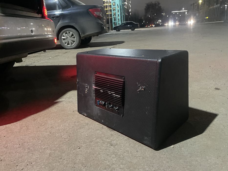 Продам сабвуфер качает достойно