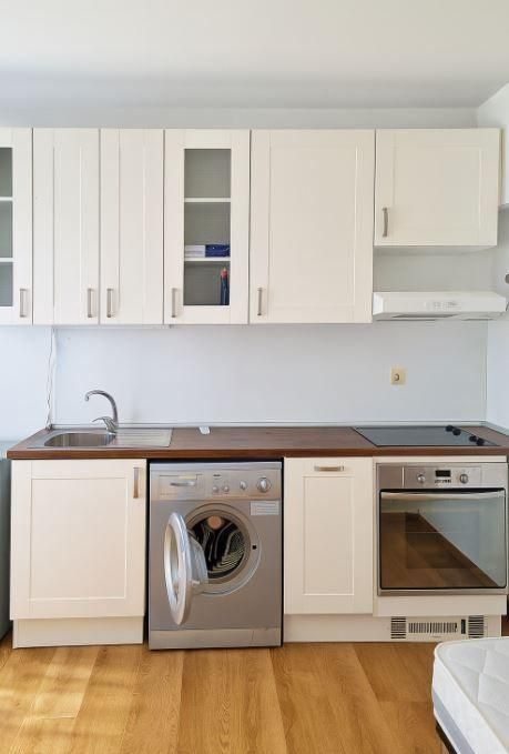 Дава се под наем Едностаен апартамент в Варна, Лятно кино Тракия - 30 кв.м за 298.86 € - Снимка #1