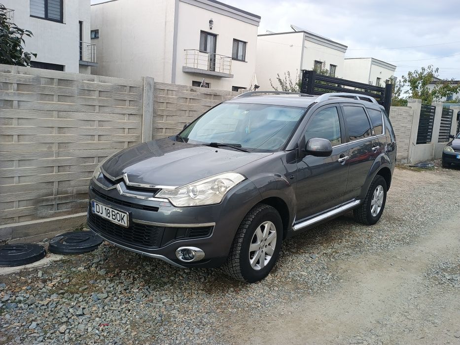 Vând schimb Citroen c-crosser, 2008, 7 locuri, soft și înălțătoare.