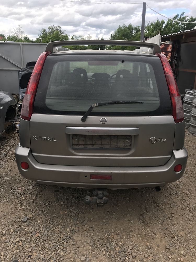 Nissan X-Trail 2.5i НА ЧАСТИ