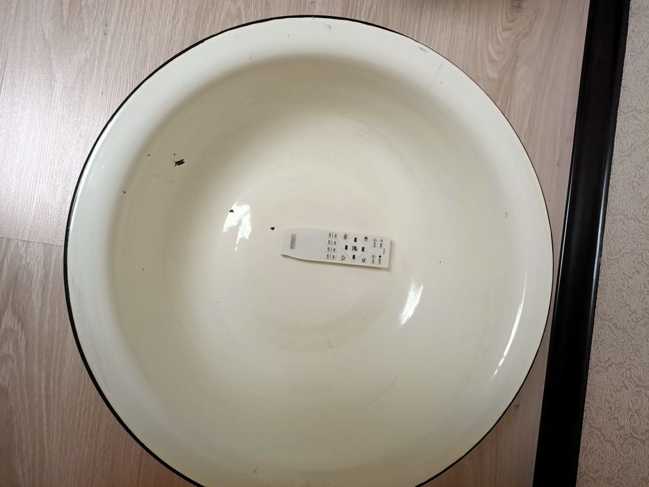 Таз эмалированный, таз пластмассовый