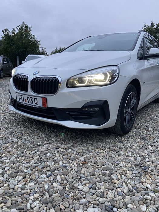 BMW 216 diesel Fabricație 2018 / 6 model SPORT FULL LED