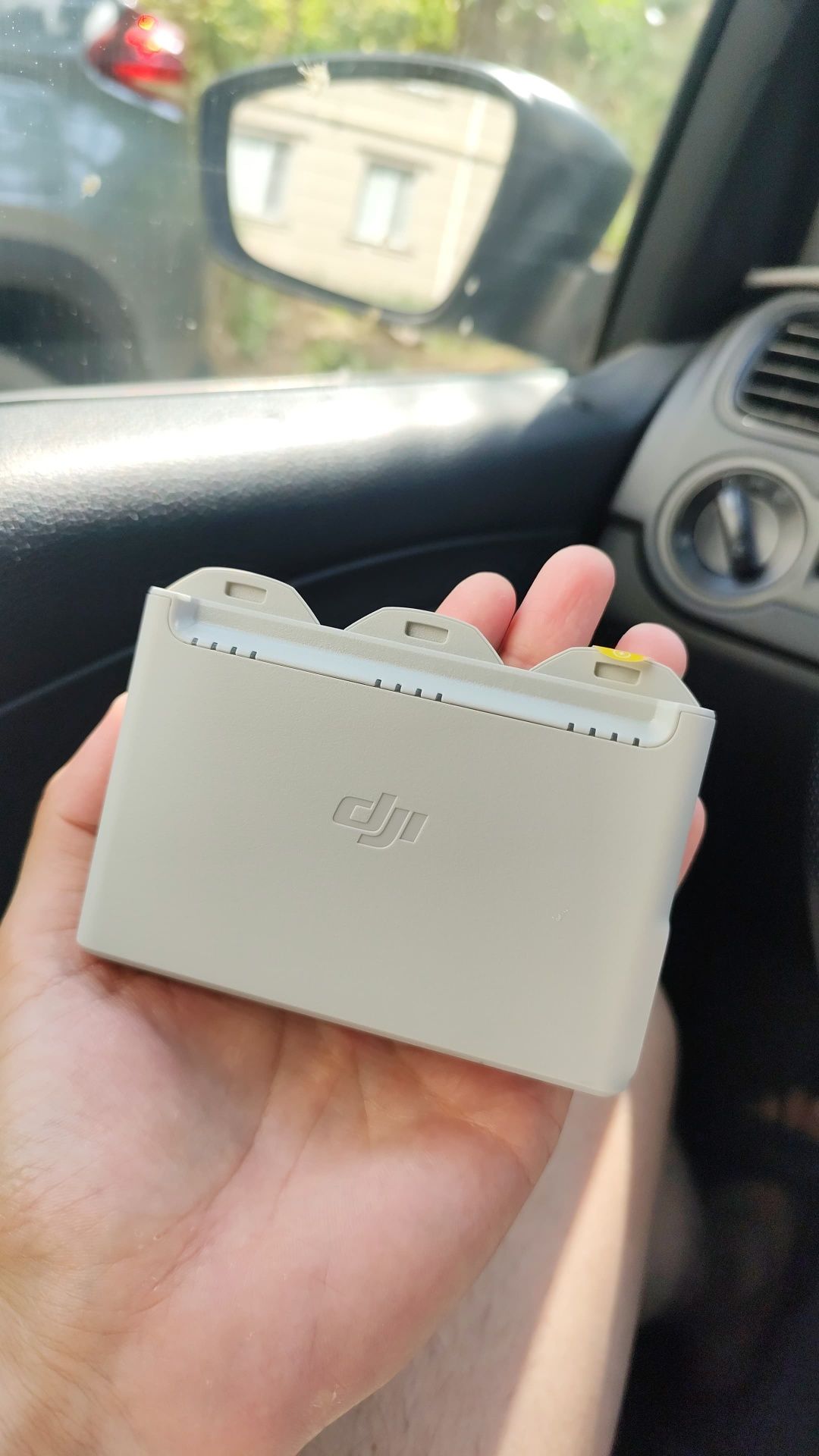 Продам дрон DJI neo