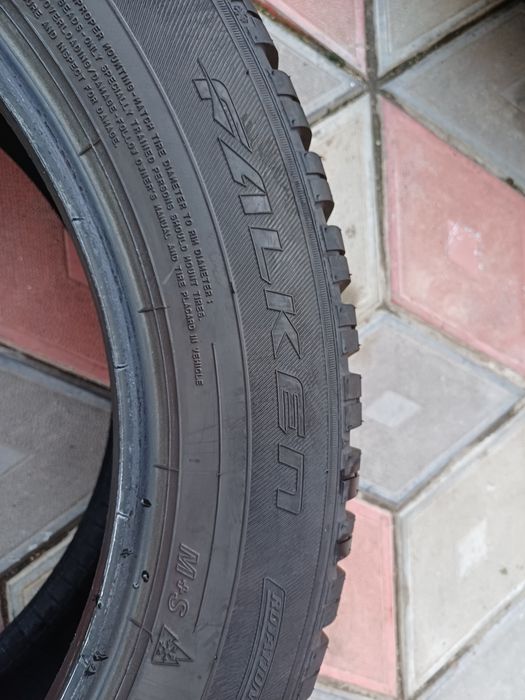 Vând 2 anvelope de iarna 225 55 r18 FALKEN aproape noi din 2021