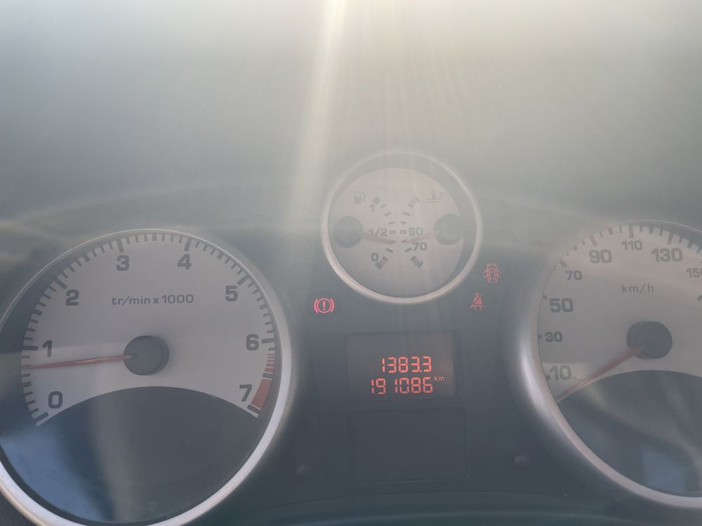 Peugeot 207 1.4 benzina