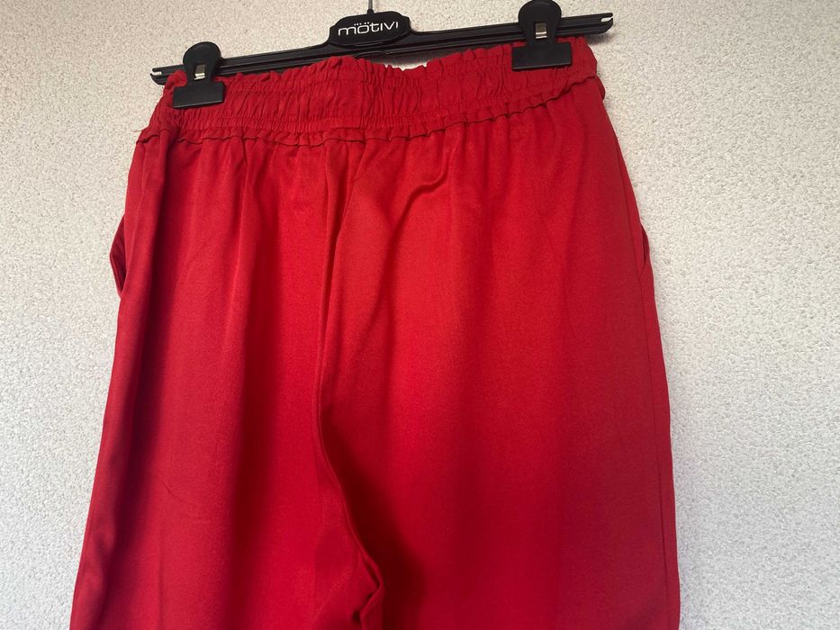 Pantaloni rosu, nou, Mohito, largi cu talie cu elastic si snur, S