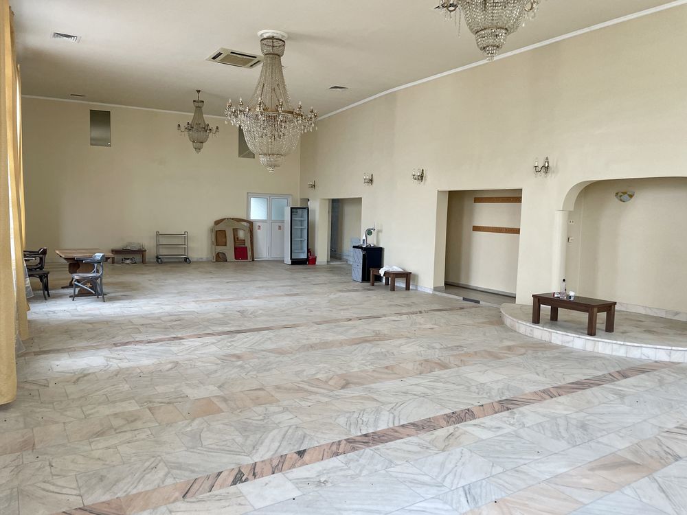 Inchiriez Spatiu Comercial 220 mp