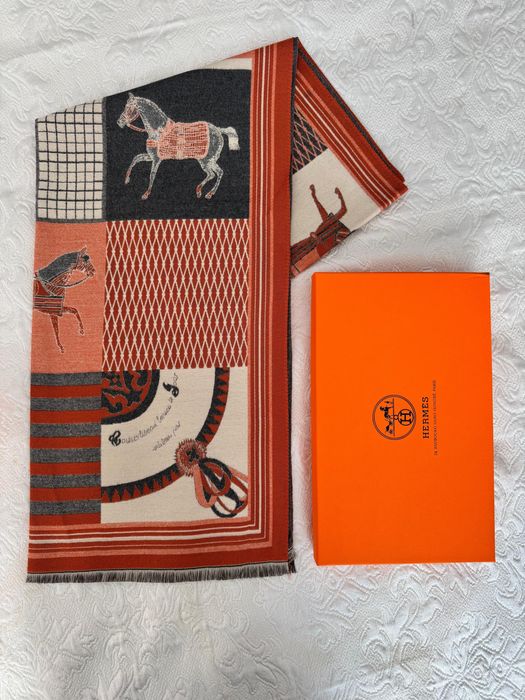 Кашемированные шарфы Брэндовые в комплекте упаковка коробка