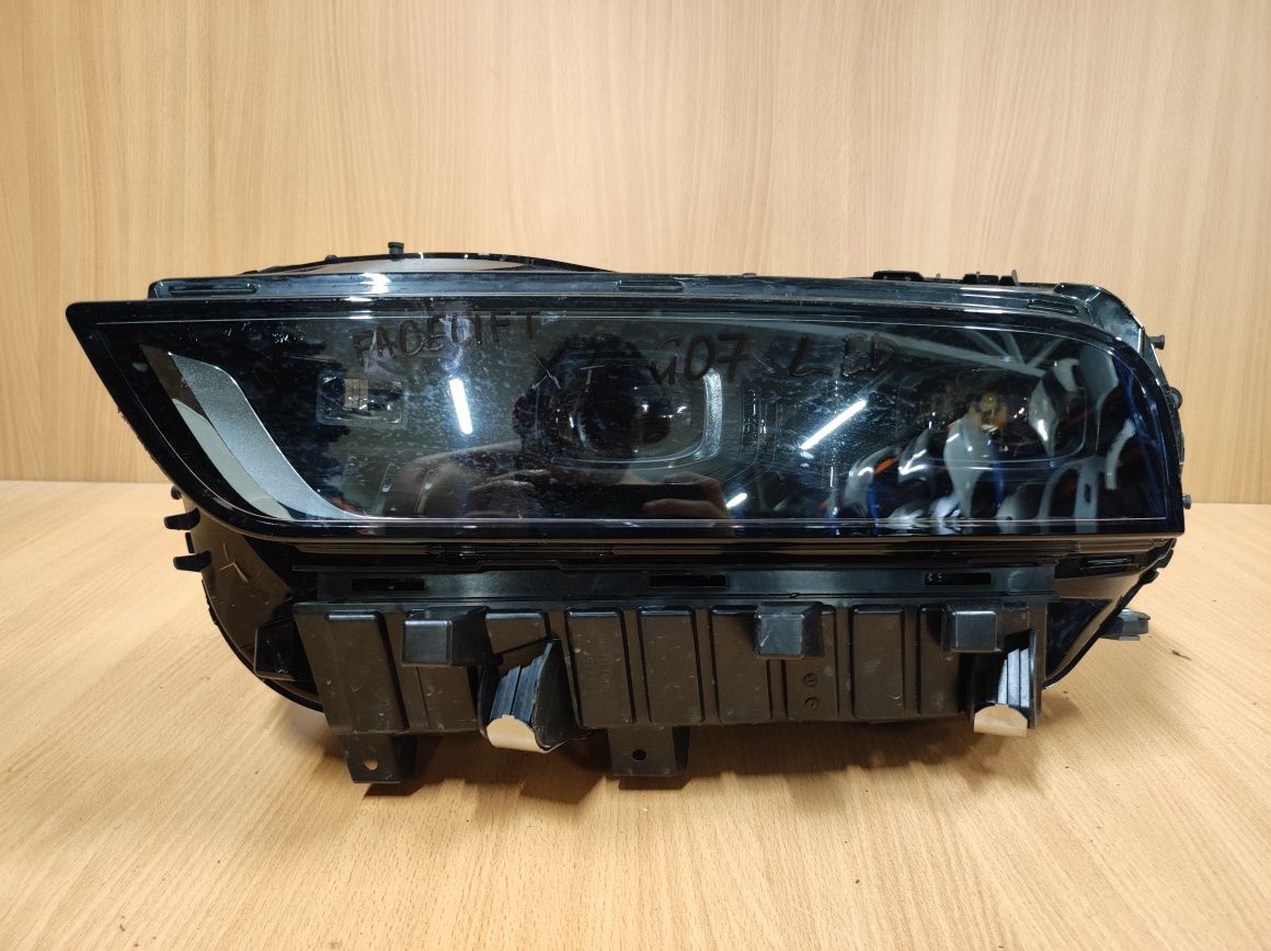 Десен фар за BMW X-7 G-07 LED facelift / БМВ Х-7 Г-07 ЛЕД фейслифт