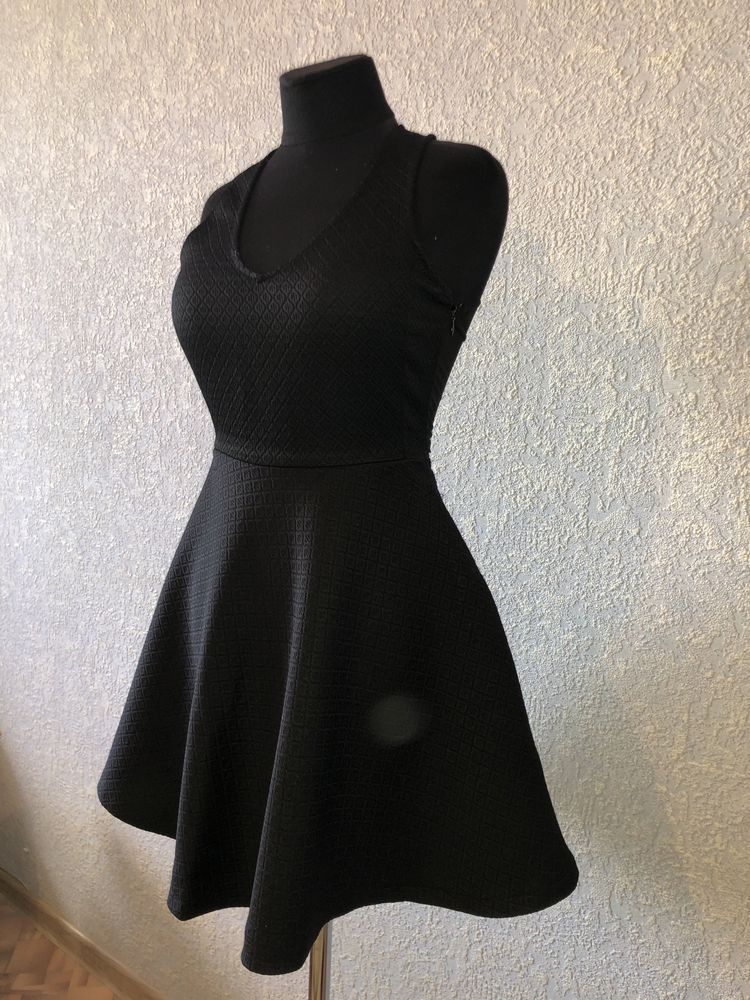 Маленькое черное платье Pull&Bear