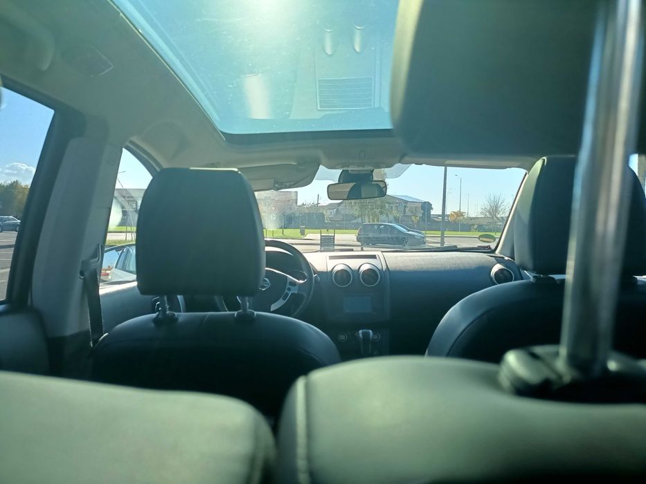 Vând Nissan Qashqai+2 cutie automată motor 2.0 diesel
