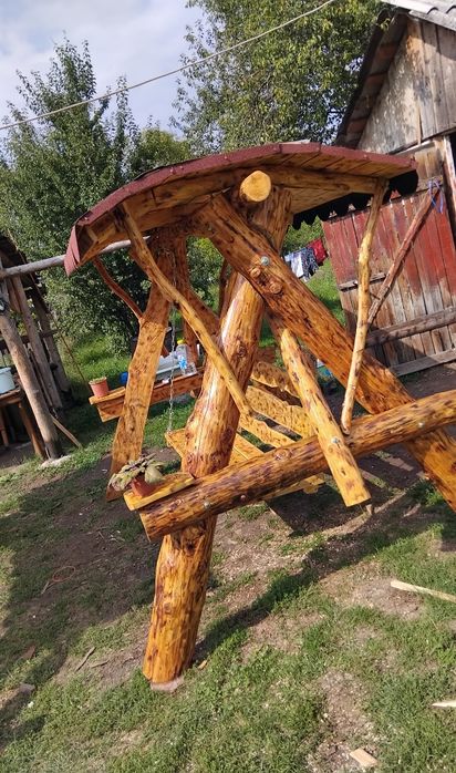 Leagăn Rustic Acoperit cu tegola
