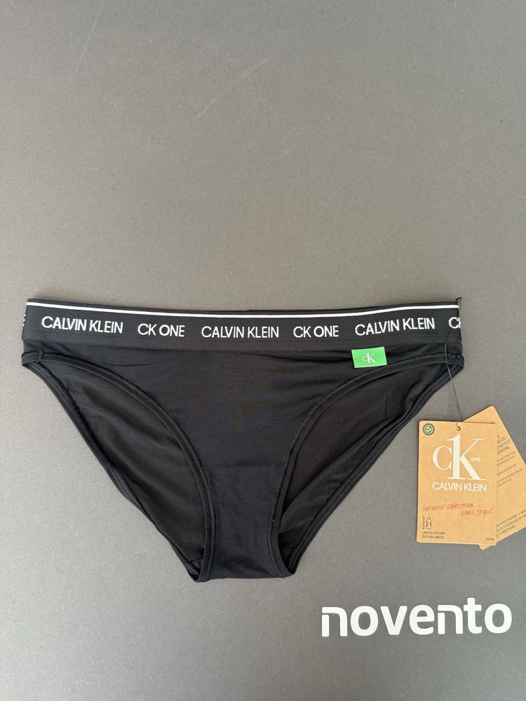 Стилни бикини Calvin Klein /XS, S, M, L/