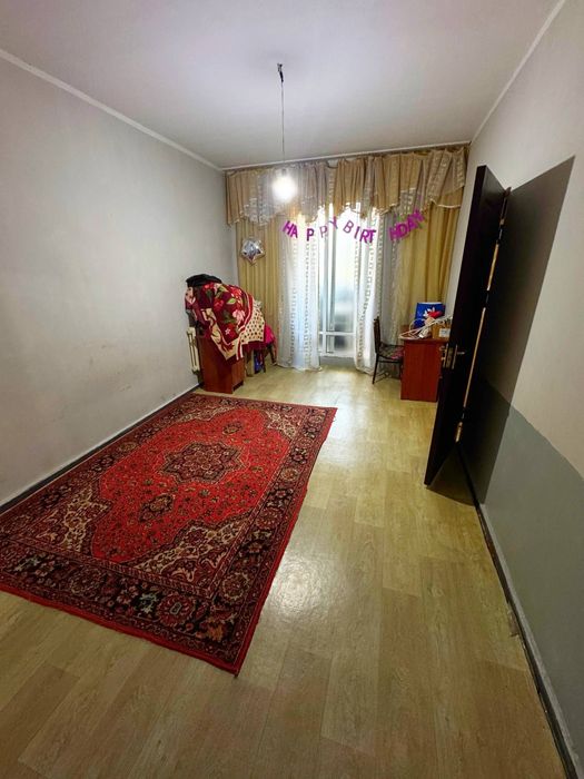 Продам квартиру 2/2/4 массив Феруза,205 школа