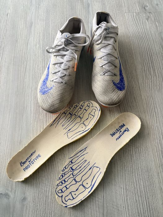 ghete de fotbal Nike Mercurial