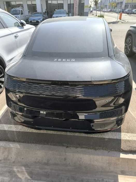 Zeekr 007 100kwh awd