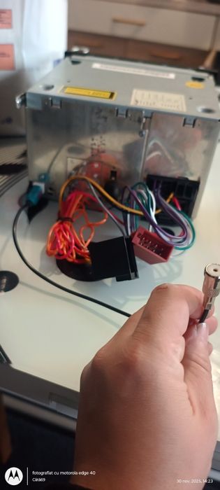 Se vinde casetofon original vw polo