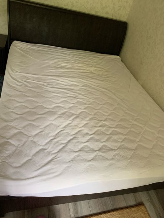 Кровать двухспальная