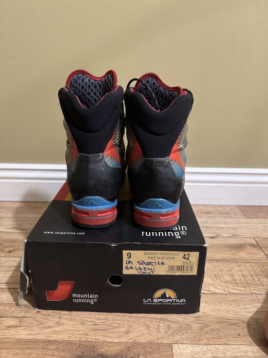 La sportiva trango 42