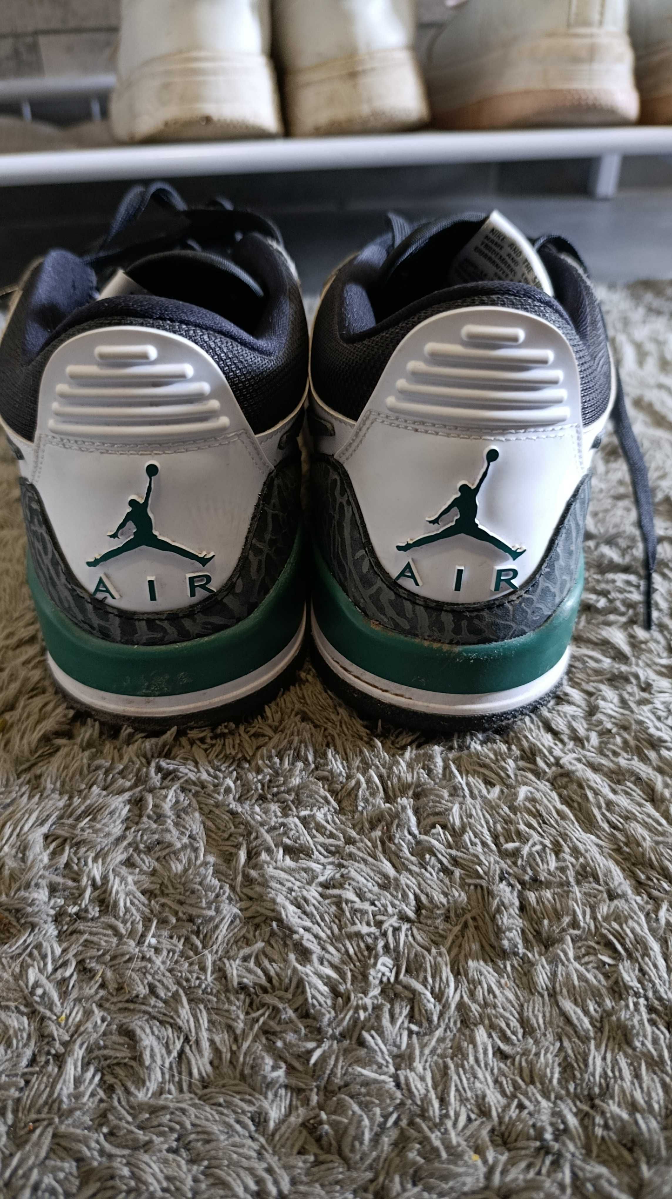 Маратонки nike air Jordan
