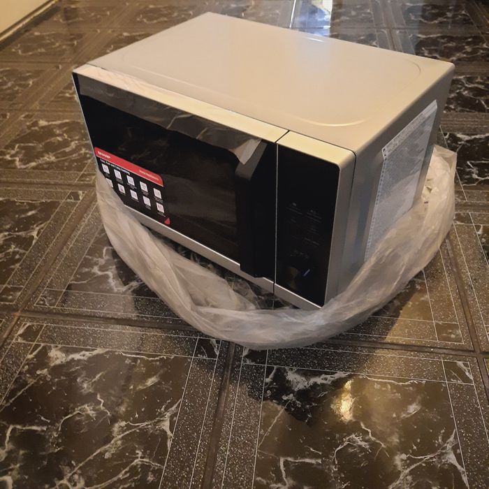 Cuptor microunde SHARP RCS201TS, 20L, 800W, argintiu - negru, NOU